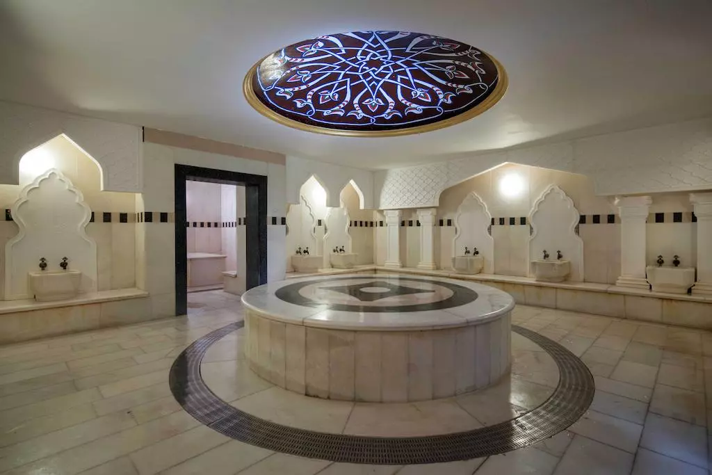 Crystal Admiral Resort Suites & SPA